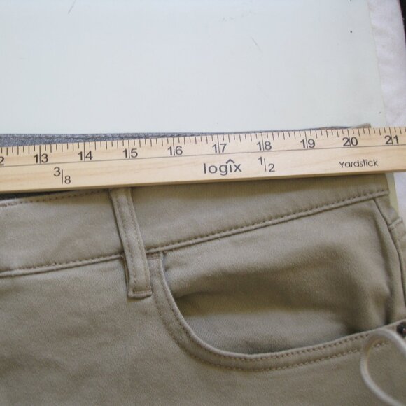 IZOD Jeans Men Ultraflex waistband Stretch Regular Fit Supersoft knit Denim Tan - Picture 11 of 15